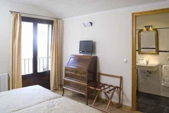 Can Garriga Garriguella Ngoại thất bức ảnh
